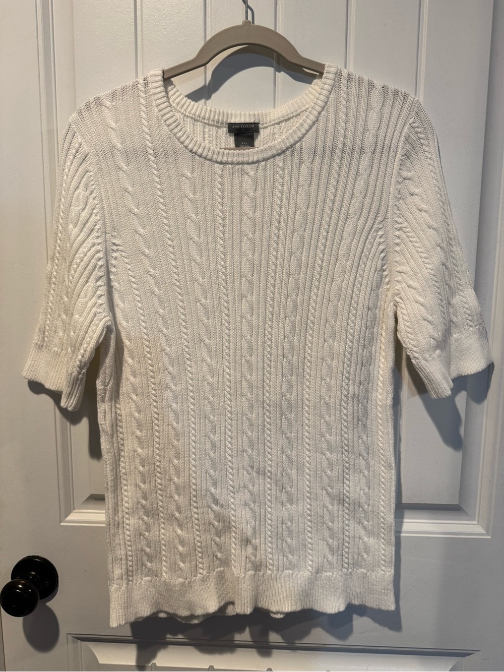 Ann Taylor White Cable Knit Short Sleeve Crew Sweater